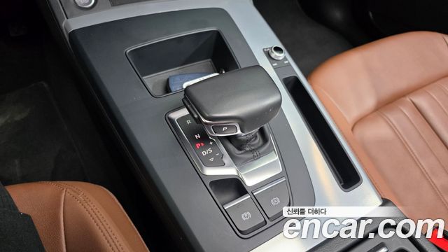 Audi Q5 (FY) 45 TFSI Quattro Sportback 2022 — фото 9