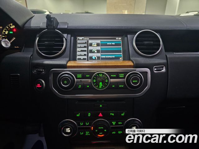 Land Rover Discovery 4 3.0 SDV6 HSE 2015 — фото 10
