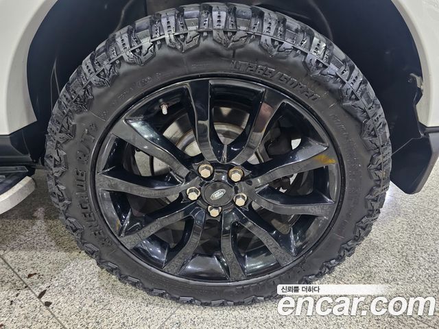 Land Rover Discovery 4 3.0 SDV6 HSE 2015 — фото 23