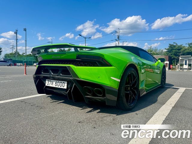 Lamborghini Huracan LP610-4 Spyder 2017 — фото 2