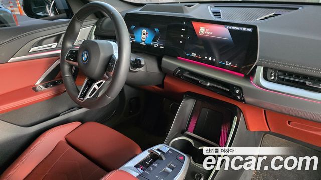 BMW iX1 (U11) xDrive 30 M Sport 2026 — фото 11