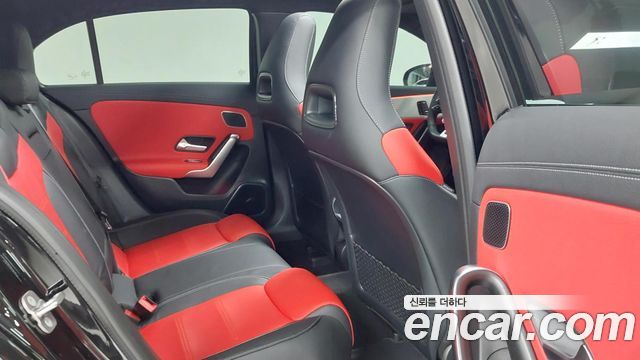 Mercedes-Benz A-Class (W177) AMG A45 4MAITC+ Hatchback 2025 — фото 10