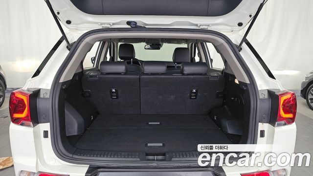 KG Mobility (SsangYong) Beautiful Korando Gasoline 1.5 2WD C5 Plus 2021 — фото 20
