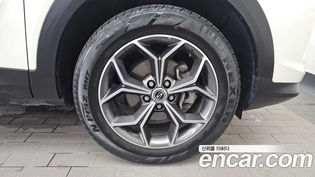 KG Mobility (SsangYong) Beautiful Korando Gasoline 1.5 2WD C5 Plus 2021 — фото 21