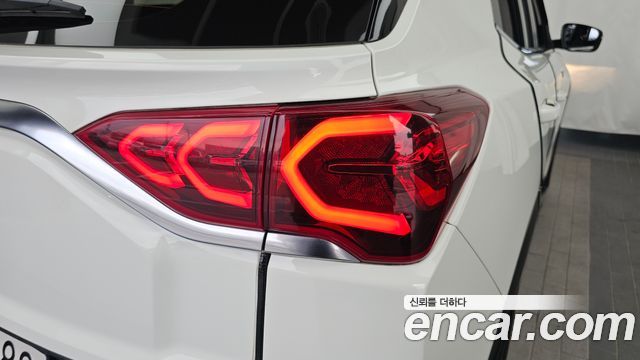 KG Mobility (SsangYong) Beautiful Korando Gasoline 1.5 2WD C5 Plus 2021 — фото 23