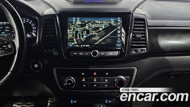 KG Mobility (SsangYong) Rexton Sports Khan Diesel 2.2 4WD Dynamic Edition (5-Link) 2021 — фото 15