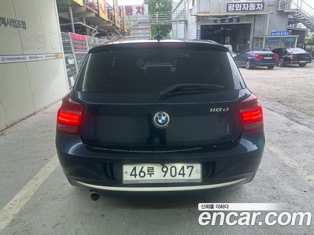 BMW 1 Series (F20) 118d Urban 5Dr 2013 — фото 4