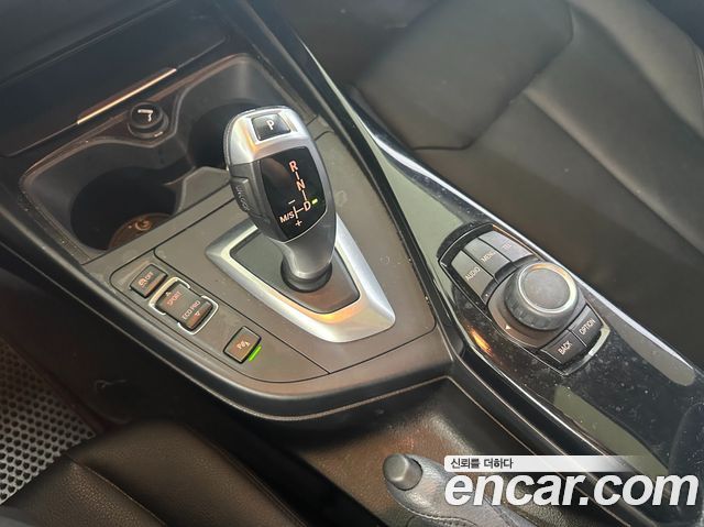 BMW 1 Series (F20) 118d Urban 5Dr 2013 — фото 9