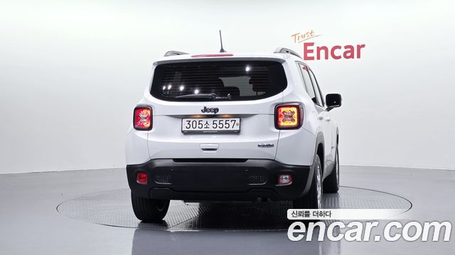 Jeep Renegade 2.4 Longitude 2021 — фото 4