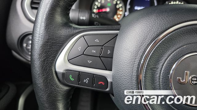 Jeep Renegade 2.4 Longitude 2021 — фото 19