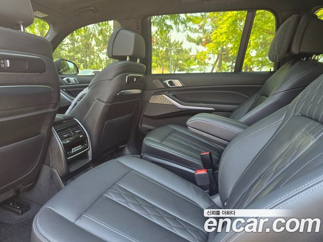 BMW X7 (G07) xDrive 40d Design Pure Excellence 6-Seater 2023 — фото 10