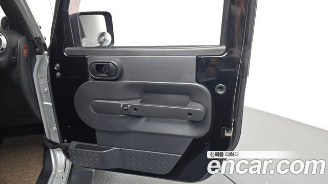 Jeep Wrangler (JK) 2.8 Diesel Rubicon 2Door 2011 — фото 24