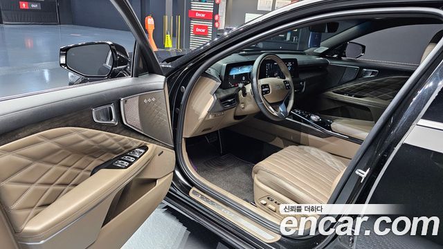 Kia K8 2.5 Gasoline 2WD Signature Special 2023 — фото 10