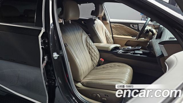 Kia K8 2.5 Gasoline 2WD Signature Special 2023 — фото 12
