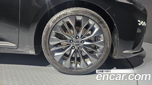 Kia K8 2.5 Gasoline 2WD Signature Special 2023 — фото 21