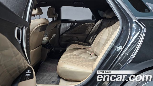 Kia K8 2.5 Gasoline 2WD Signature Special 2023 — фото 26