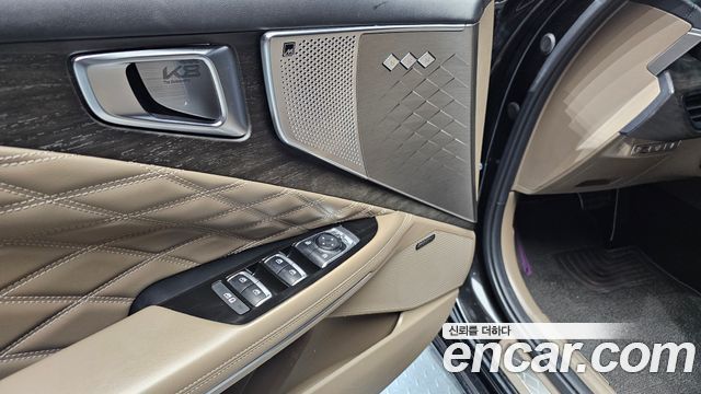 Kia K8 2.5 Gasoline 2WD Signature Special 2023 — фото 27