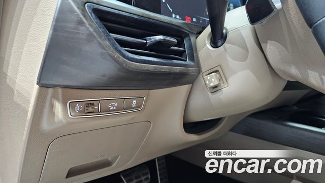 Kia K8 2.5 Gasoline 2WD Signature Special 2023 — фото 28