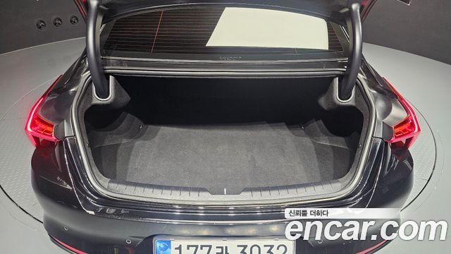 Kia K8 2.5 Gasoline 2WD Signature Special 2023 — фото 35