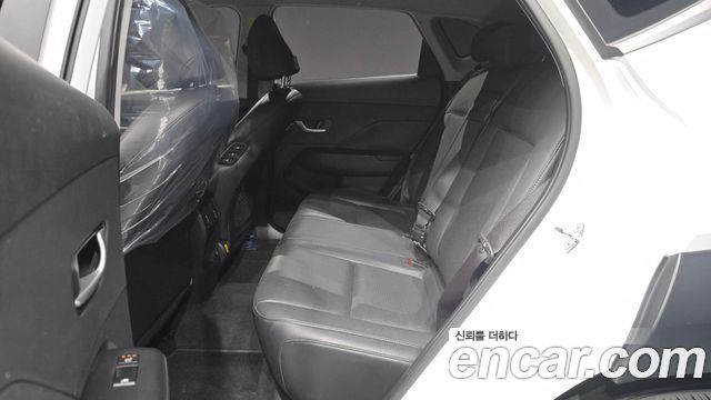Hyundai Kona (SX2) Gasoline 2.0 2WD Inspiration 2023 — фото 16