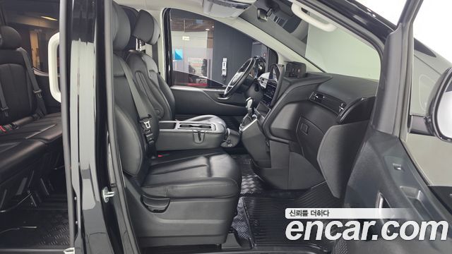 Hyundai Staria Tourer 11-Seater Modern 2022 — фото 11