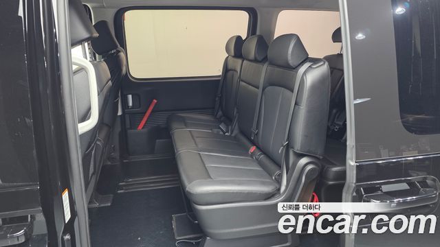 Hyundai Staria Tourer 11-Seater Modern 2022 — фото 12
