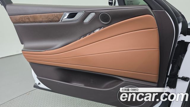 Genesis G80 (RG3) Gasoline 3.5 Turbo AWD 2022 — фото 24