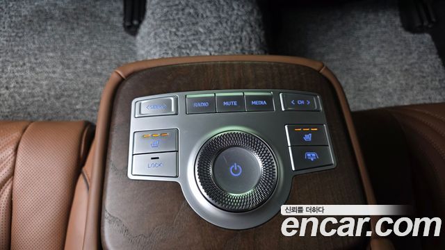 Genesis G80 (RG3) Gasoline 3.5 Turbo AWD 2022 — фото 30