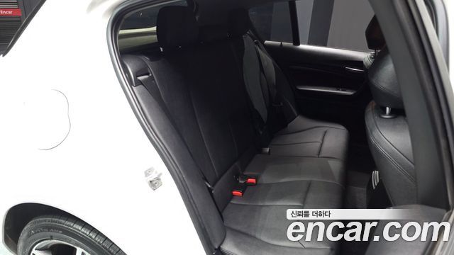 BMW 1 Series (F20) 118d Sport 5Door 2017 — фото 12
