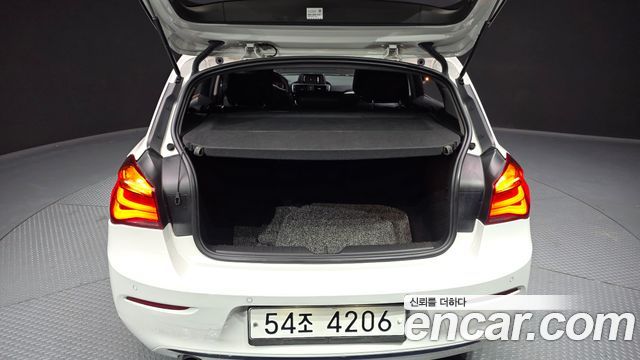 BMW 1 Series (F20) 118d Sport 5Door 2017 — фото 20