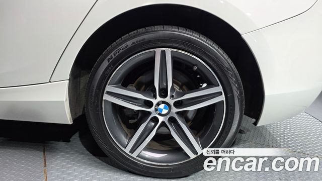 BMW 1 Series (F20) 118d Sport 5Door 2017 — фото 21
