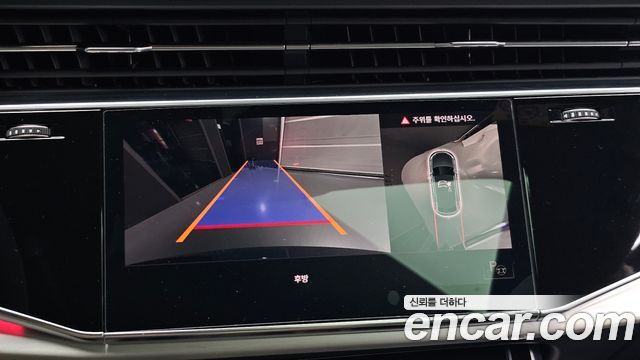 Audi Q8 (4M) 55 TFSI Quattro Premium 2022 — фото 14
