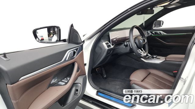 BMW 4 Series (G22) 420i M Sport Pro Gran Coupe 2025 — фото 10