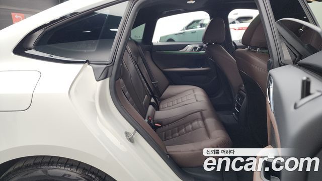 BMW 4 Series (G22) 420i M Sport Pro Gran Coupe 2025 — фото 11