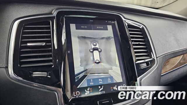 Volvo XC90 (II) T8 Inscription Hybird 2017 — фото 19