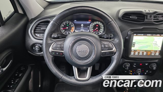 Jeep Renegade 2.4 Limited 2021 — фото 13