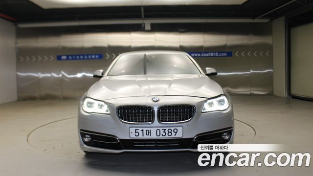 BMW 5 Series (F10) 528i Luxury Plus 2016 — фото 3