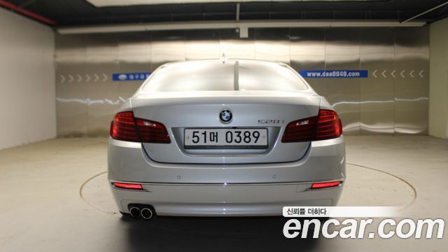 BMW 5 Series (F10) 528i Luxury Plus 2016 — фото 4