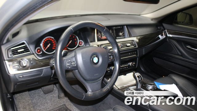 BMW 5 Series (F10) 528i Luxury Plus 2016 — фото 7