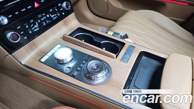 Genesis G80 (RG3) Gasoline 2.5 Turbo AWD 2025 — фото 9