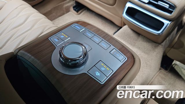 Genesis G80 (RG3) Gasoline 2.5 Turbo AWD 2025 — фото 33