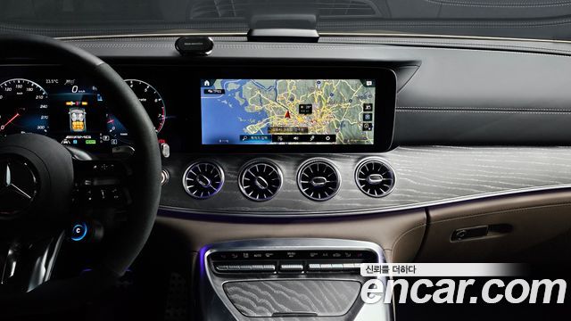 Mercedes-Benz AMG GT 4Door 43 4MATIC+ Dynamic golden daylight 2023 — фото 15
