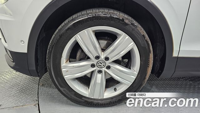 Volkswagen Tiguan (II) 2.0 TDI 4Motion Prestige 2020 — фото 5