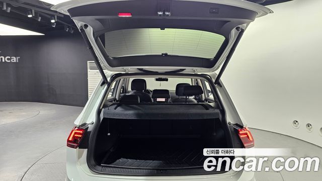 Volkswagen Tiguan (II) 2.0 TDI 4Motion Prestige 2020 — фото 20