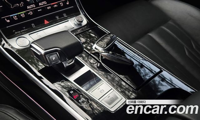 Audi A8 (D5) 55 TFSI Quattro LWB 2020 — фото 17