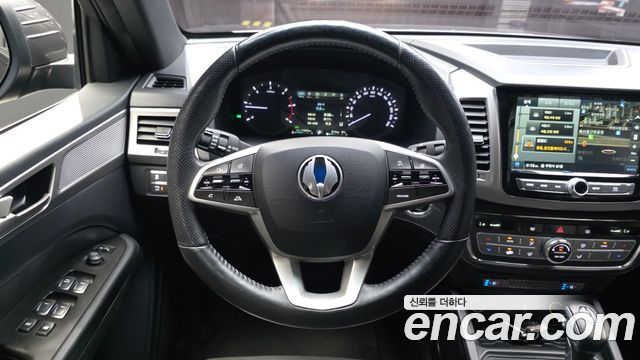 KG Mobility (SsangYong) Rexton Sports Khan Diesel 2.2 2WD Professional S (5-Link) 2019 — фото 13