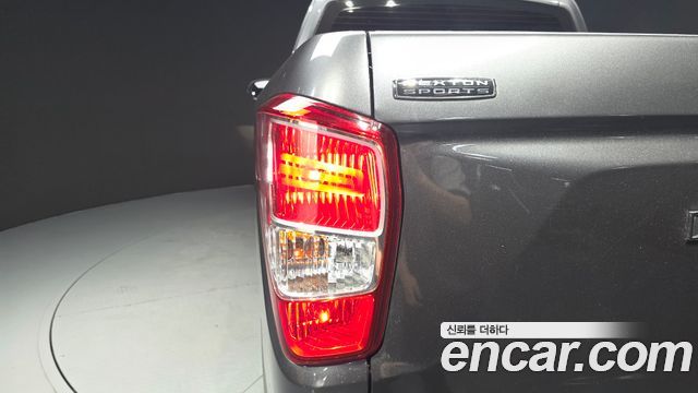 KG Mobility (SsangYong) Rexton Sports Khan Diesel 2.2 2WD Professional S (5-Link) 2019 — фото 23