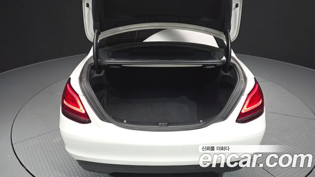 Mercedes-Benz C-Class (W205) C200 2019 — фото 24