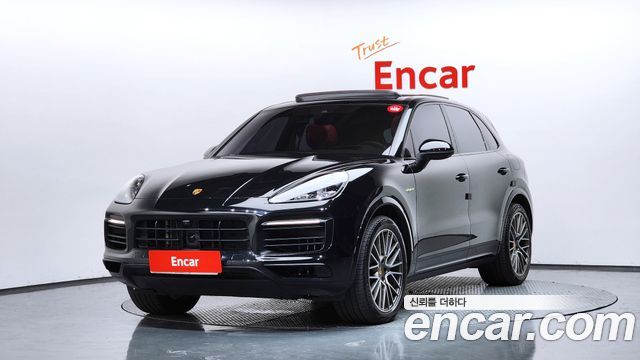 Porsche Cayenne (PO536) 3.0 E-HYBRID PLATINUM EDITION 2023 — фото 1