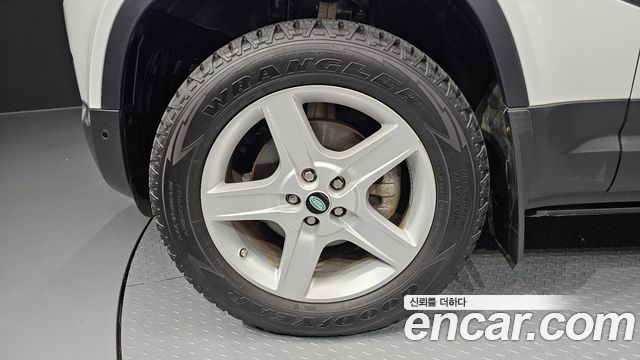 Land Rover Defender (L663) 110 D240 SE 2020 — фото 5